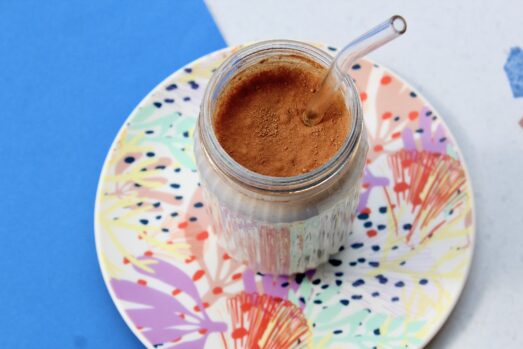 Lassi brzoskwiniowe z cynamonem