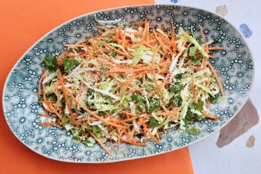 Obłędna surówka z kapusty pekińskiej